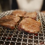 炭火焼肉ホルモンさわいし - 