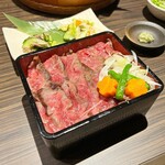 焼肉名匠 山牛 - 