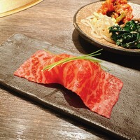 焼肉GROW - お通しの肉寿司