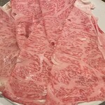 木曽路 武庫川店 - 【しゃぶしゃぶ 和牛特選霜降肉コース】                                        6,050円(税込) x2人前(※2枚食べた後の写真)