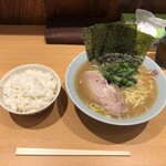 家系ラーメン 貫徹家 - 