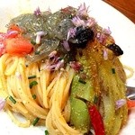 THE  SKY - 生シラスと焼き茄子の冷製、生姜風味のアーリオオーリオ