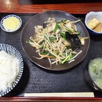 菜々屋 - 肉ニラ炒め　900円