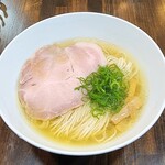 町田汁場 しおらーめん進化 - 無化調らーめん　後は引かない