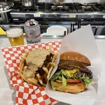 American diner ANDRA - 【裏メニュー】 『Animal Style¥2,300』 『バドワイザー￥600』