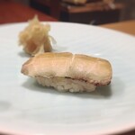 Asagaya Juuzou - 太刀魚の漬け炙り（握り） 2017年8月