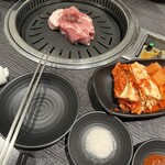 熟成肉専門店 ヨプの王豚塩焼 - 