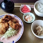 Ryourito Osake Masa - 「カキフライ、ポテトコロッケ盛合せ」定食1210円