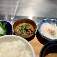くずし鉄板 あばぐら 恵比寿店 - 牛すじもウマウマ