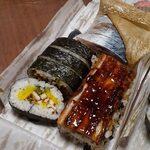 菊水鮓 - 鯖寿司、ひしんこ巻き、穴子棒鮓(弟夫婦と分けたので全て1/2本分です)