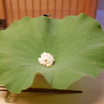 緒方 - 「先付」・・・・蓮の実のご飯（餅米） 2017年8月
