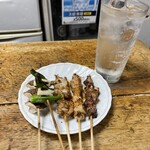 Isuzu - 玄海(麦焼酎)、シロ、ナンコツ、トリモモ、しし唐、椎茸