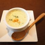 ビストロ・ヨシムラ - 菊菜のポタージュスープ