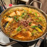 もつ焼き エンジン - 茄子入り麻婆豆腐鍋  こういうお鍋、いーねッ( ˶>ᴗ<˶)