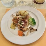 ラ・トック - 若鶏のコンフィ、ポテトとキノコ添え