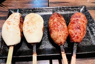 Motsuyaki Enjin - チーズつくねと、ノーマルつくね  ♡♡