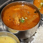南インド料理 葉菜 - チキンカレー