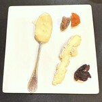 ガストロノミー ジョエル・ロブション - チョイスしたチーズとドライフルーツ