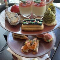 ザ タヴァン グリル＆ラウンジ - 