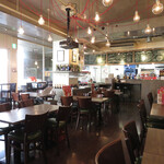 北海道イタリアン居酒屋 エゾバルバンバン - エゾバル店内♪