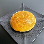 渋谷まる福 - 牛肉たっぷりカレーパン