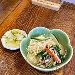 鎗屋町 つぶらや - おばんざい2種とおかわりできるお漬物