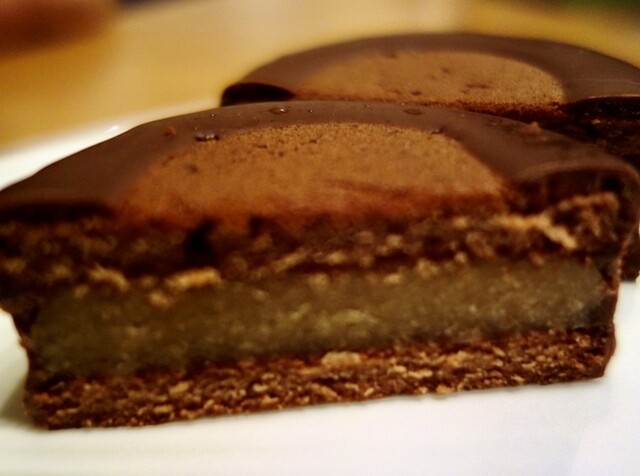 六花亭  苫小牧店 - 糸井（洋菓子）の写真