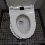 農産物直売所 こだま館 - 壊れたトイレ