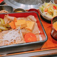 近江牛専門店 万葉 まえだ亭 - 