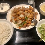 天福 餃子酒場 - 鶏肉とカシューナッツ炒め定食　¥780-