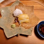 あさば - メイチダイ　入荷量が少なく、その味の良さから価格も高値で
      知る人ぞ知る隠れた人気の超高級魚
      　魚屋さんの店頭に並ぶことのない魚です