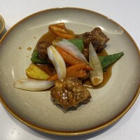 モダンチャイニーズブラッセリ― HALOW - 