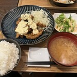 Wain Baru Mitsuyadou Shouten - チキン南蛮定食❗️