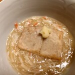 あさば - 揚げ　　大中寺芋　　この辺りでも　なかなか手に入らない 大きな里芋のような芋です　　松葉蟹あん　　