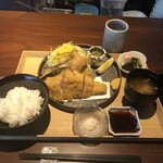 Hirakawachou Kanaya - 日替り御膳：レア・アジフライ、ご飯、味噌汁、お新香
