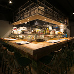 生ハム事業部by izakaya ハーリー - 姉妹店の新橋ハーリー。新橋に居る事を忘れてしまう空間。。。