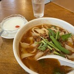 刀削麺・火鍋・西安料理 XI’AN - 麻辣刀削麺全景