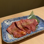 和牛A5雌牛と熟成牛舌 肉屋いちゆく - 