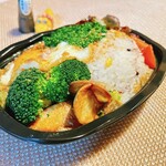 Cuit - スパイシーカレーって
                      カレーのルゥだけかと思って(晩酌のアテにいいかと)