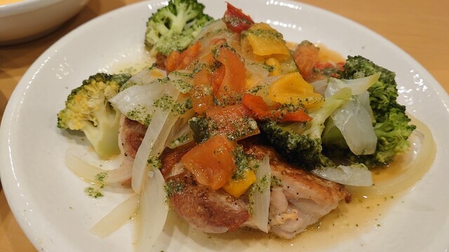 ガスト 秋田外旭川店 - 泉外旭川（ファミレス）の写真