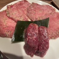 焼肉うしごろ 新宿三丁目店 - 