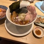 麺と音と餃子 HAJIME 上新庄店 - 