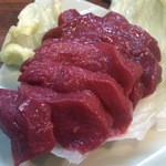 もつ焼 まるい - ・馬刺し 900円