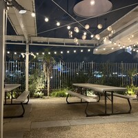 THE WHARF HOUSE YAMASHITA KOEN - テラスからみなとみらい地区を望む