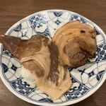 つけめん さなだ - 握り。左から漬けロースと炙りバラ