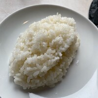 国産熟成焼肉 肉バル ドウラクコリーダ ランドマーク店 - 中ライス(無料)