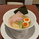 酒肴場 屯 - 山椒白醤油煮干し蕎麦（味玉入り）¥1000