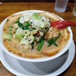 らーめんやどがり屋 - 豚ぶたラーメン