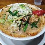 らーめんやどがり屋 - 豚ぶたラーメン