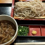 萩の茶屋 - 宮崎牛セイロそば 1680円。